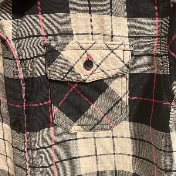 Burton Flannel - Picture 3 of 3